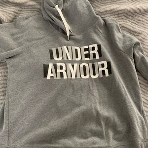 Under Armour long sleeve tee/hoodie. Size M